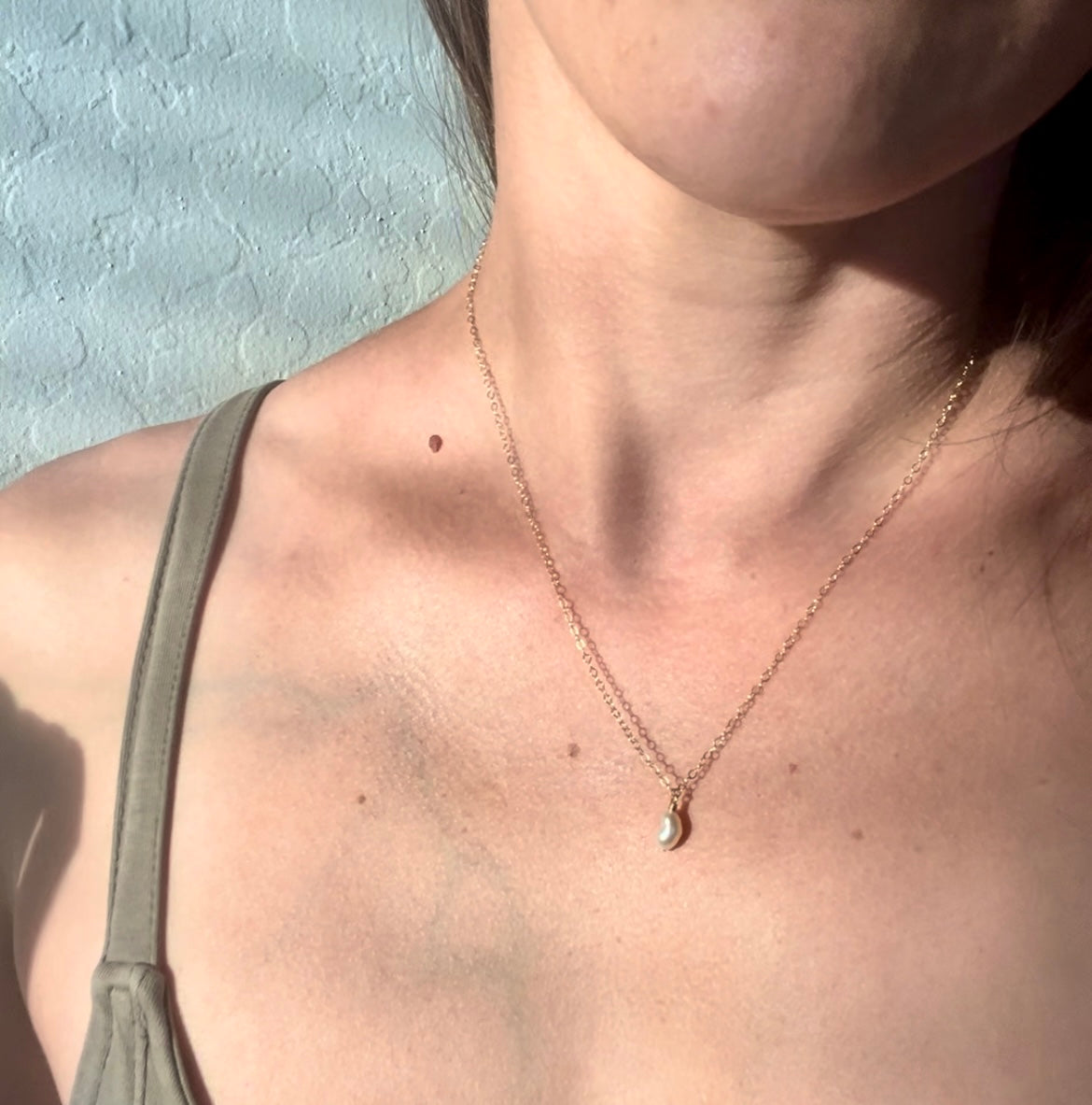 Pearl drop necklace